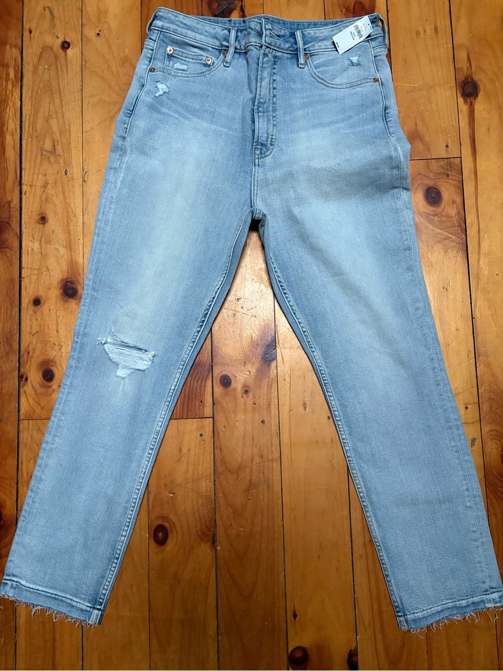 Light Wash Distressed Vintage Slim High Jeans